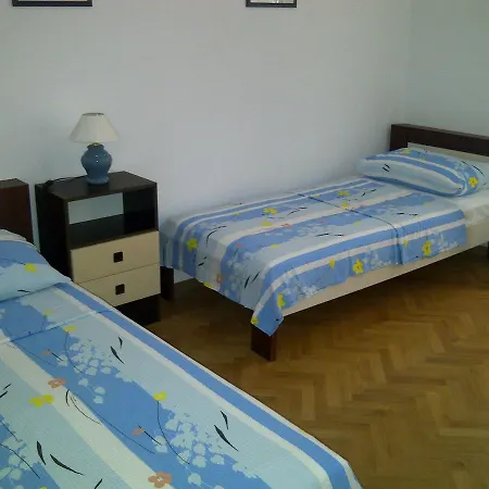 Apartment Mery * Supetar